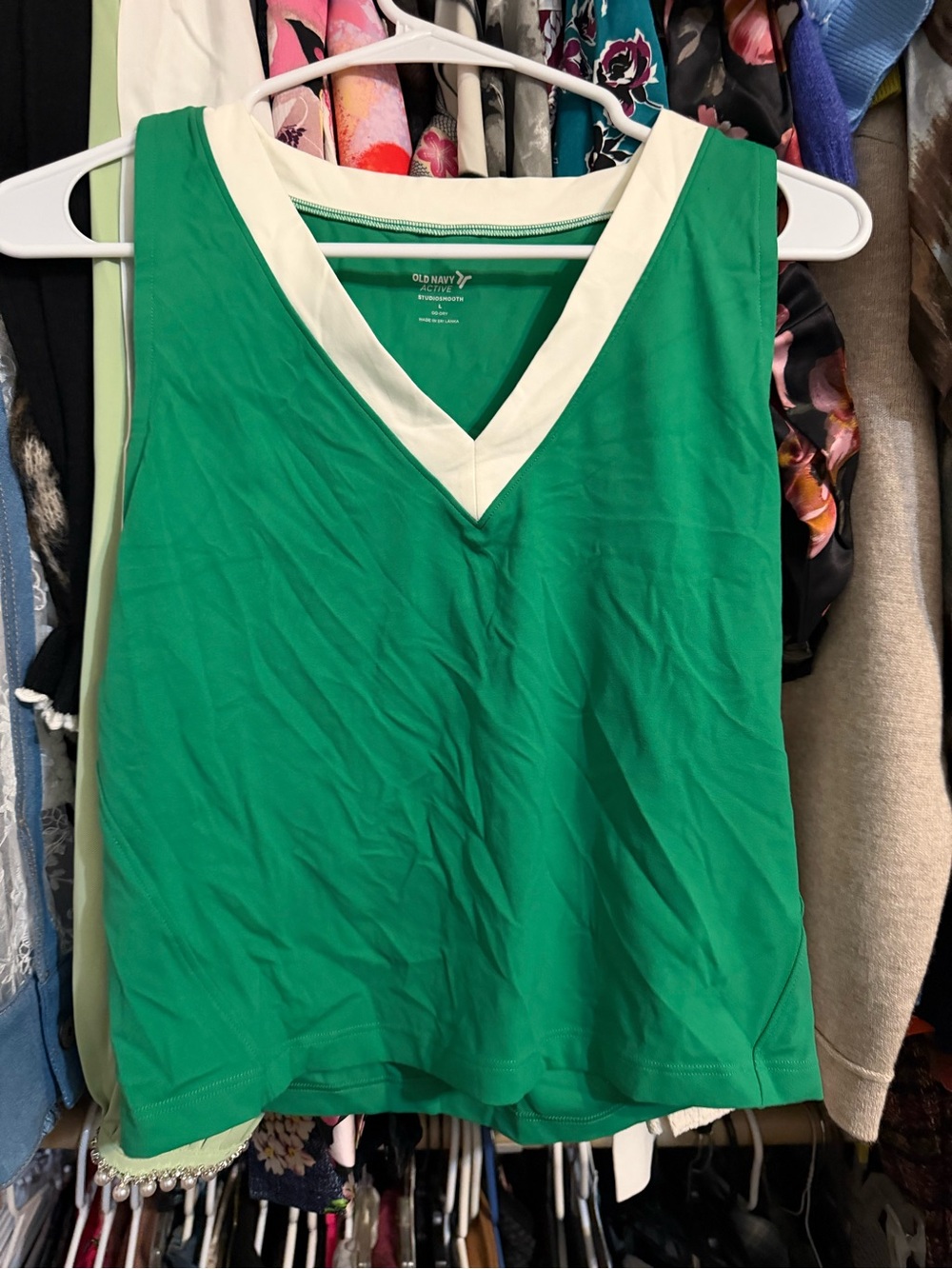 Old Navy active studiosmooth top large
